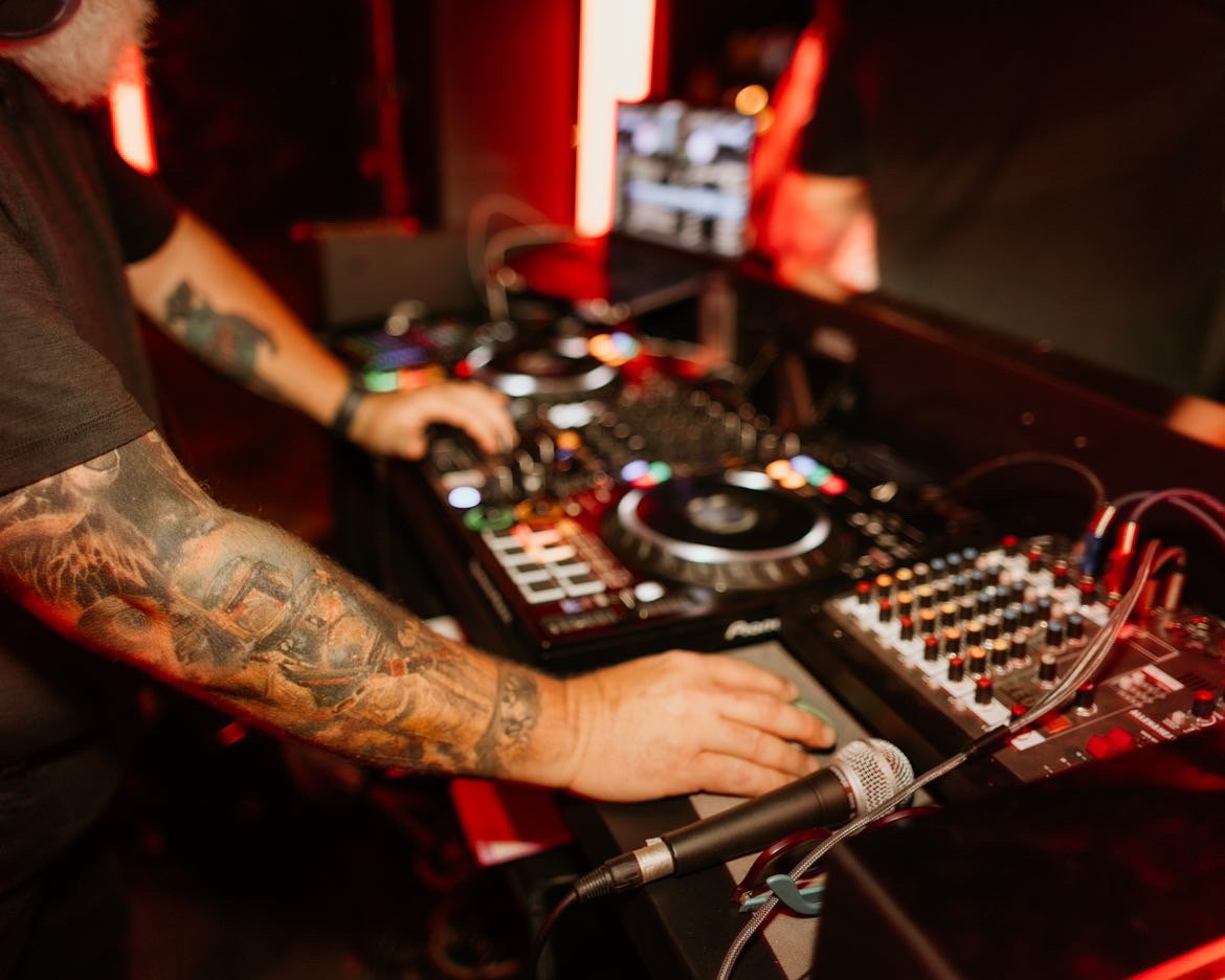 47B8DCC0 981F 4F3E B3A9 D60E58E1FE09 1